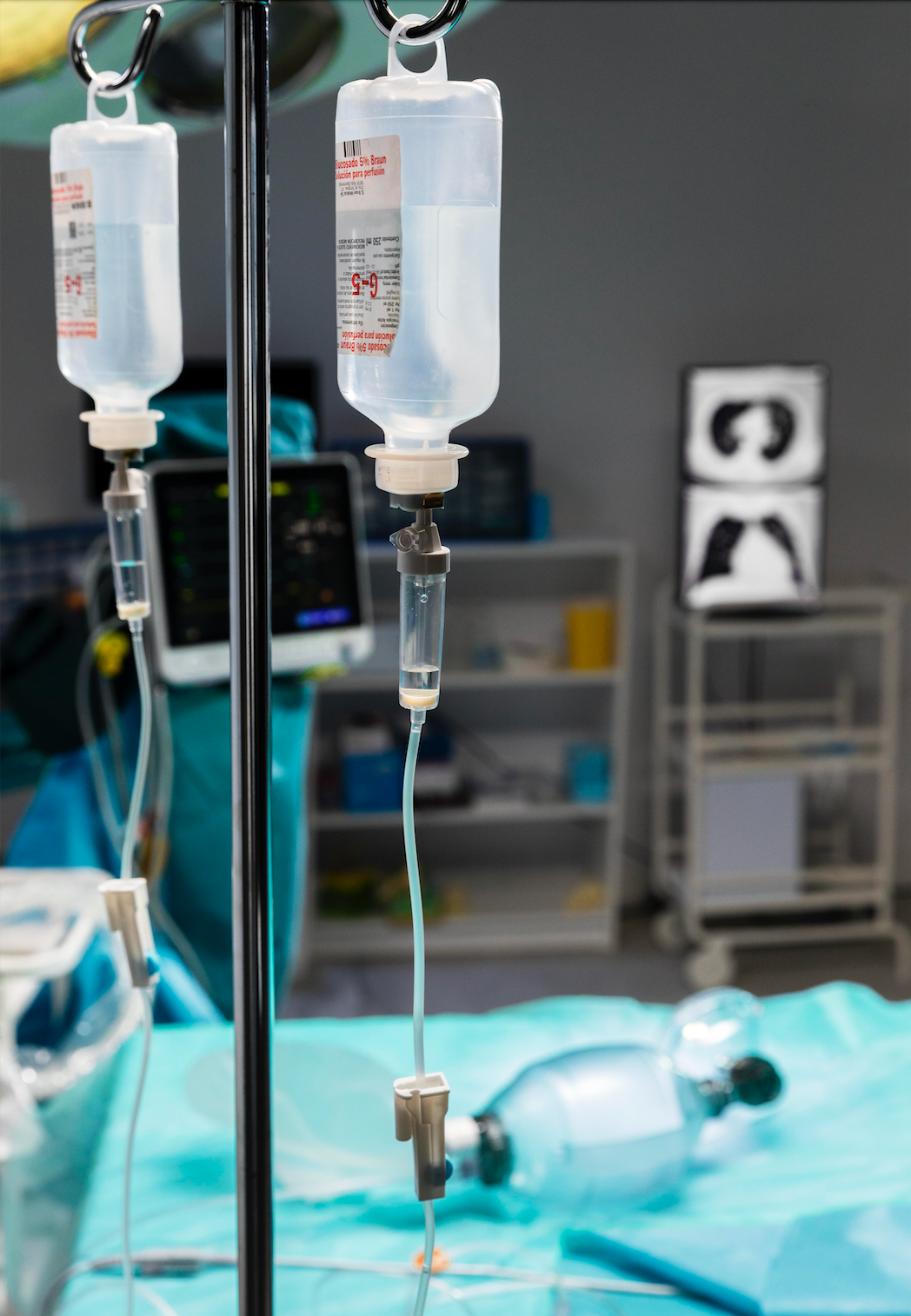 Infusieproducten zoals infuussystemen, NaCl 0,9% infuusvloeistof, steriel water, driewegkranen, verlengslangen en afsluitdoppen